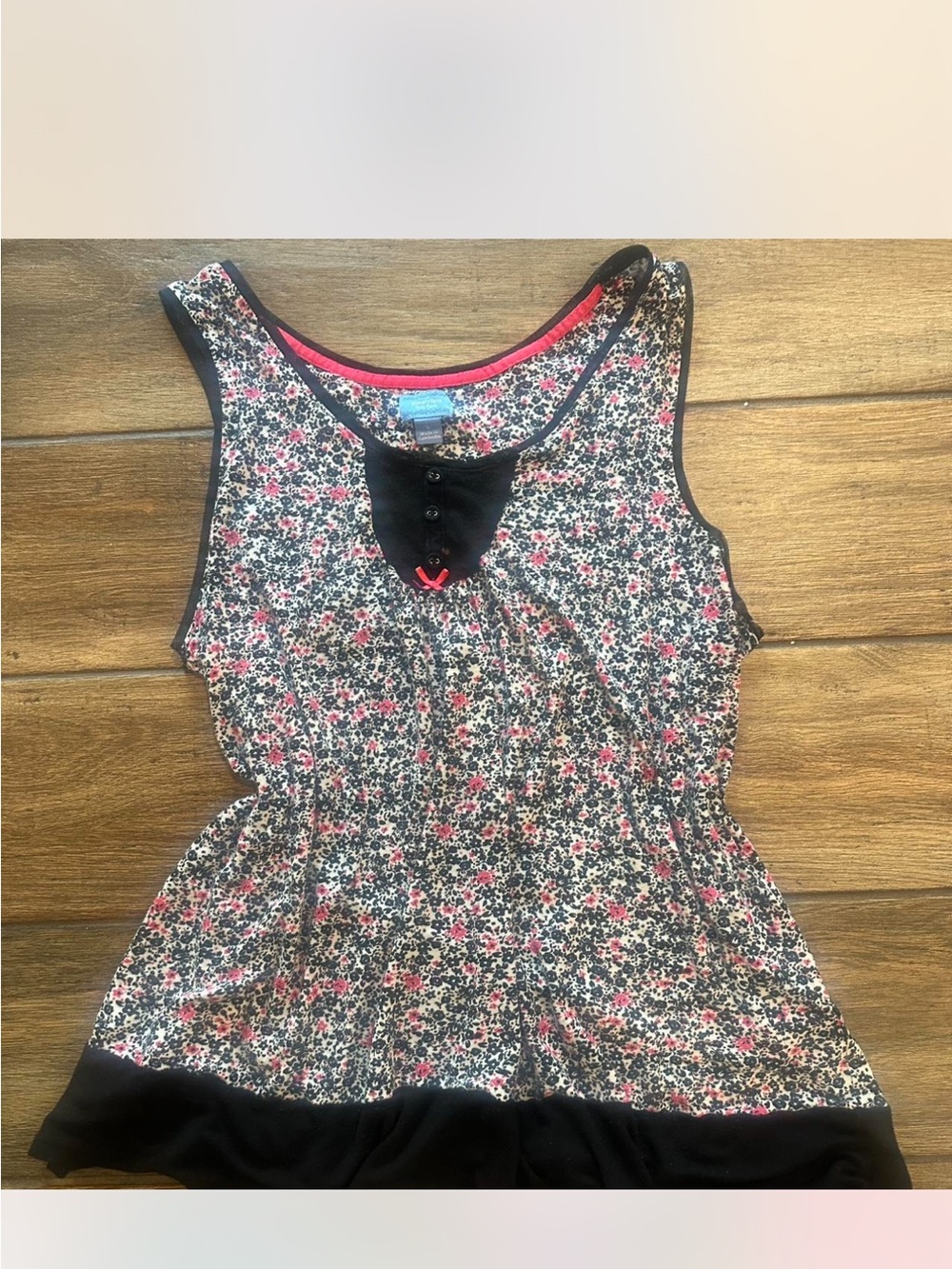 Vera WangFloral Sleeveless Peplum Top in Black and Pink